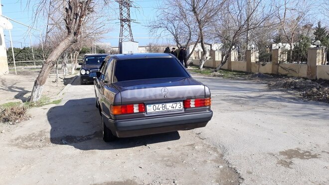 Mercedes 190 1993, 240,000 km - 2.0 l - Sumqayıt