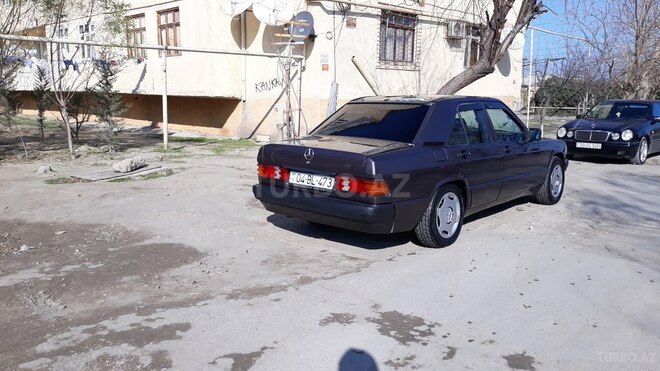 Mercedes 190 1993, 240,000 km - 2.0 l - Sumqayıt
