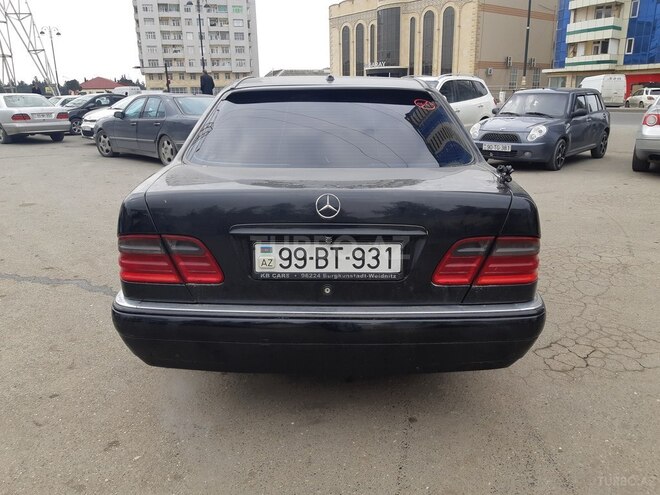 Mercedes E 240 1999, 248,000 km - 2.4 л - Bakı