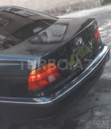 BMW 528 1997, 358,000 km - 2.8 l - Bakı
