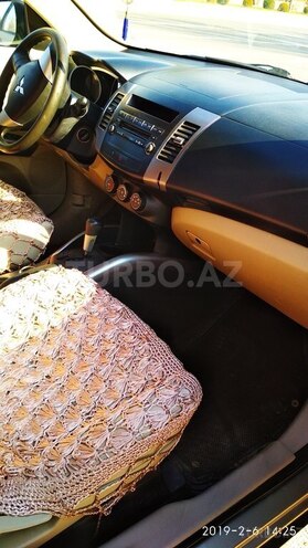 Mitsubishi Outlander 2007, 268,444 km - 2.4 l - Sumqayıt
