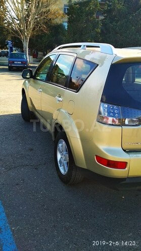 Mitsubishi Outlander 2007, 268,444 km - 2.4 l - Sumqayıt