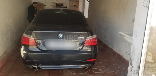 BMW 530 2004, 260,000 km - 3.0 l - Bakı