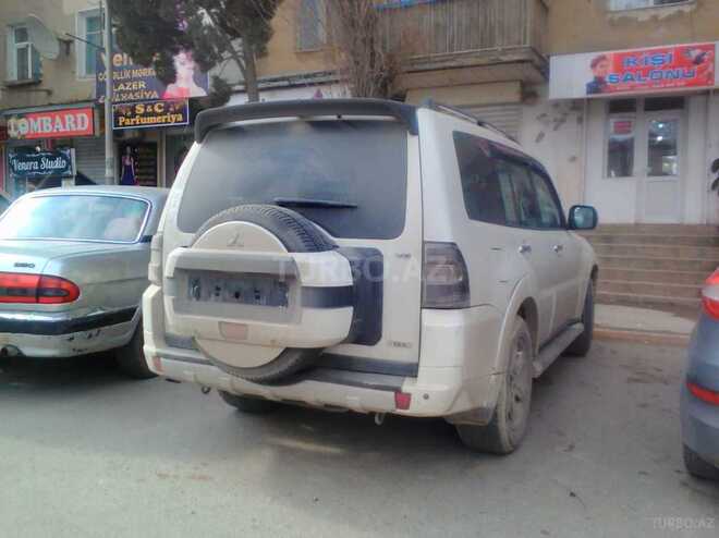 Mitsubishi Pajero 2012, 226,500 km - 3.5 l - Sumqayıt