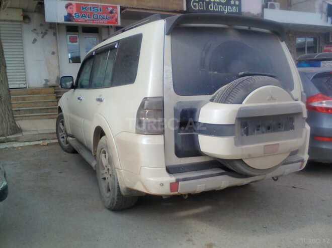 Mitsubishi Pajero 2012, 226,500 km - 3.5 l - Sumqayıt