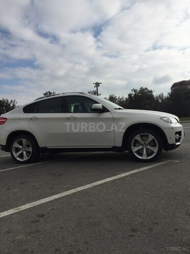 BMW X6 2011, 37,000 km - 4.4 л - Bakı