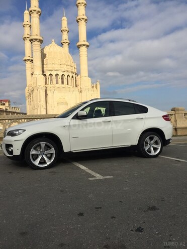 BMW X6 2011, 37,000 km - 4.4 л - Bakı