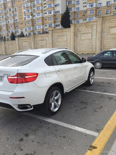 BMW X6 2011, 37,000 km - 4.4 л - Bakı