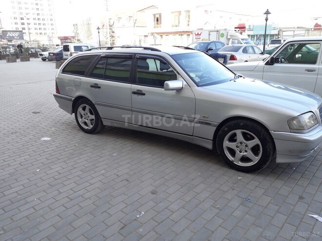 Mercedes C 240 2000, 176,100 km - 2.4 l - Bakı