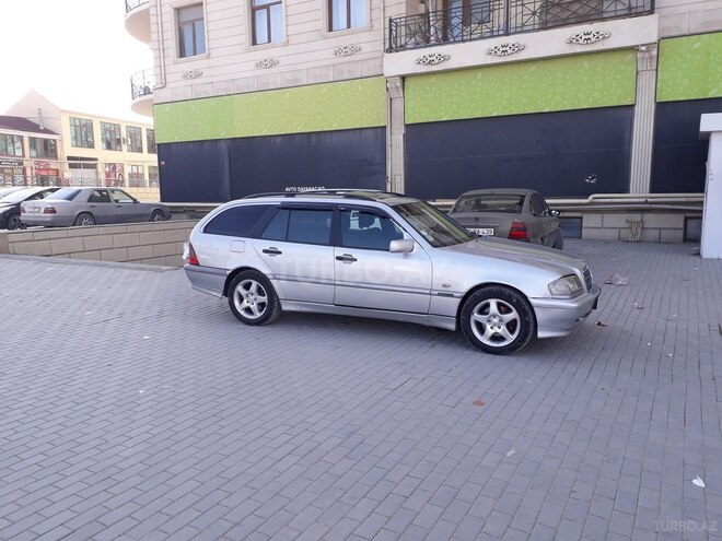 Mercedes C 240 2000, 176,100 km - 2.4 l - Bakı