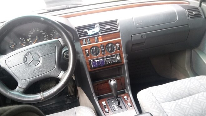 Mercedes C 220 1995, 317,000 km - 2.2 l - Bakı