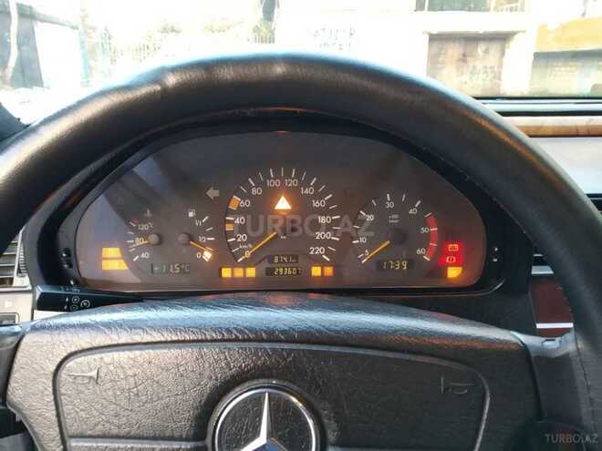 Mercedes C 220 2000, 235,268 km - 2.2 l - Bakı