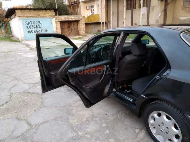 Mercedes C 220 2000, 235,268 km - 2.2 l - Bakı