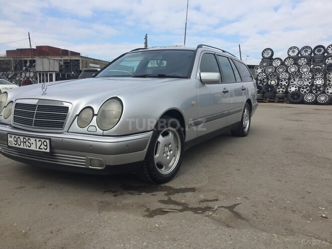 Mercedes E 240 1999, 216,916 km - 2.4 л - Bakı