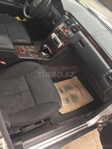 Mercedes E 240 1999, 216,916 km - 2.4 л - Bakı