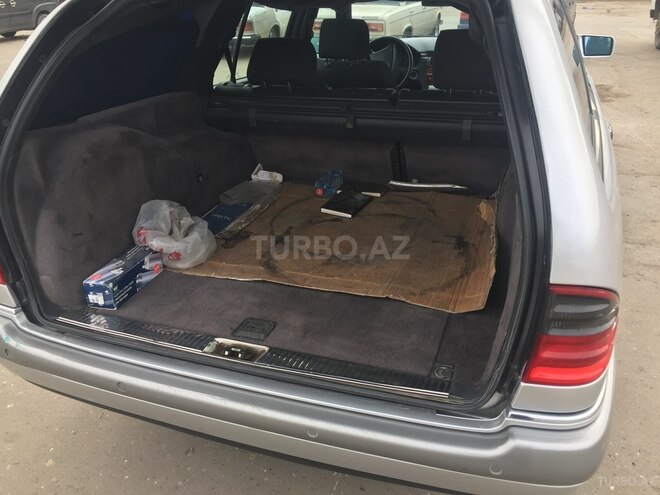 Mercedes E 240 1999, 216,916 km - 2.4 л - Bakı