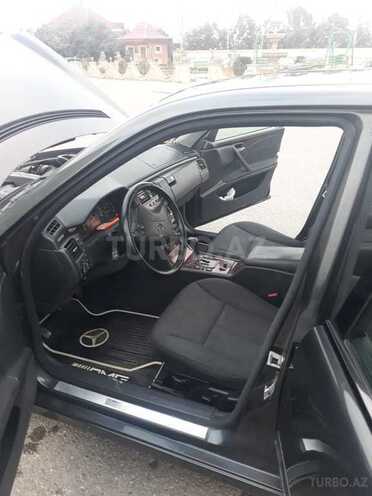 Mercedes E 240 2000, 200,000 km - 2.6 l - Gəncə