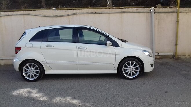 Mercedes B 170 2007, 98,000 km - 1.7 л - Bakı