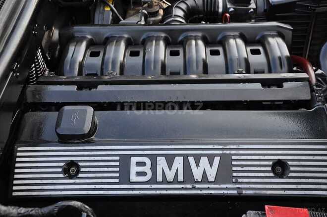 BMW 520 1990, 240,000 km - 2.0 l - Bakı