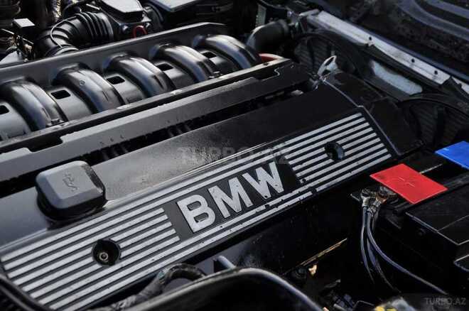 BMW 520 1990, 240,000 km - 2.0 l - Bakı