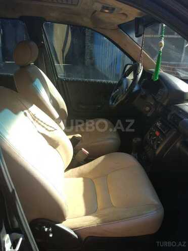 Land Rover Freelander 2002, 198,568 km - 2.5 l - Qax