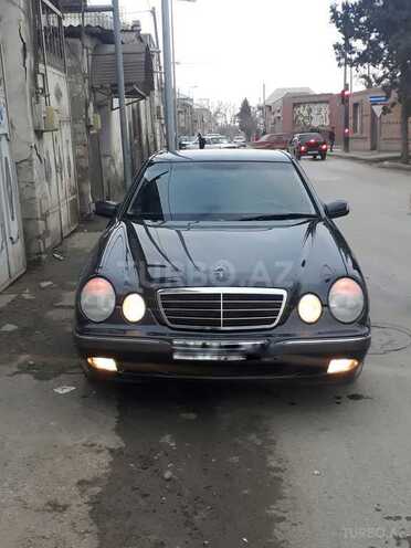 Mercedes E 240 2000, 200,000 km - 2.6 l - Gəncə