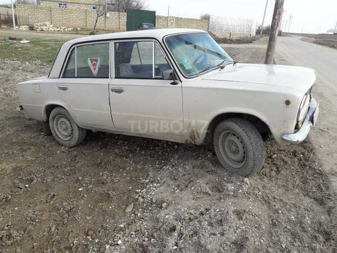 LADA (VAZ) 2101 1973, 350,000 km - 1.5 л - Salyan