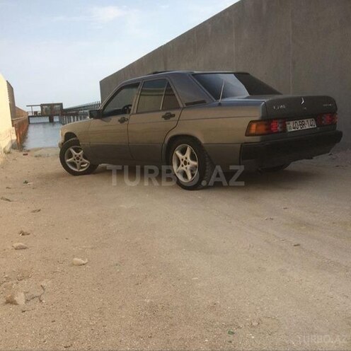 Mercedes 190 1990, 222,222 km - 2.0 l - Quba