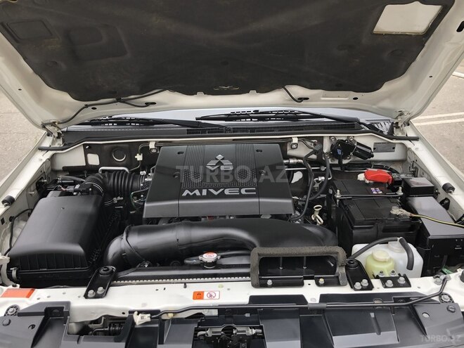 Mitsubishi Pajero 2014, 79,000 km - 3.8 l - Bakı