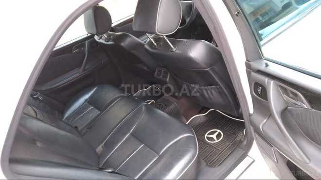 Mercedes E 240 2001, 240,520 km - 2.4 l - Masallı