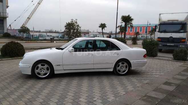 Mercedes E 240 2001, 240,520 km - 2.4 l - Masallı