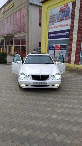 Mercedes E 240 2001, 240,520 km - 2.4 l - Masallı