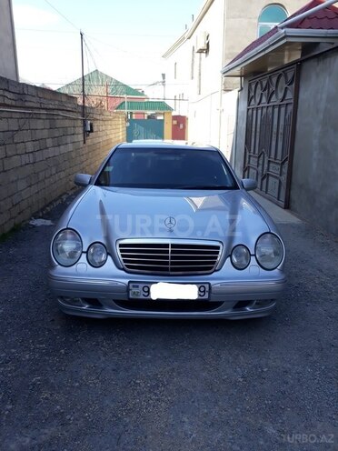 Mercedes E 240 2001, 250,000 km - 2.4 l - Bakı