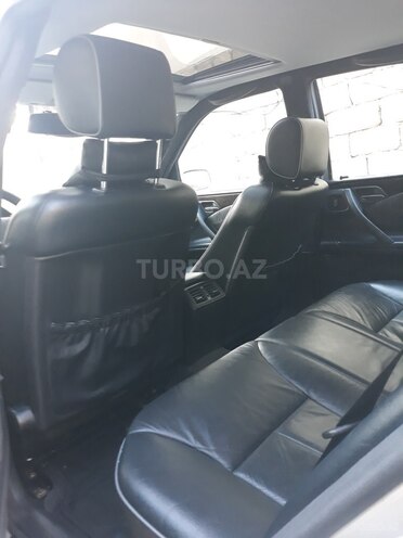Mercedes E 240 2001, 250,000 km - 2.4 l - Bakı