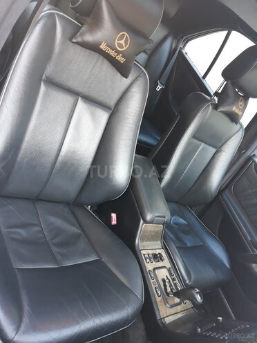 Mercedes E 240 2001, 250,000 km - 2.4 l - Bakı
