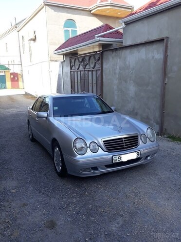 Mercedes E 240 2001, 250,000 km - 2.4 l - Bakı