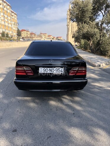 Mercedes E 270 1999, 348,258 km - 2.7 l - Bakı