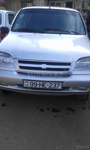 Chevrolet Niva 2005, 144,000 km - 0.2 l - Lerik