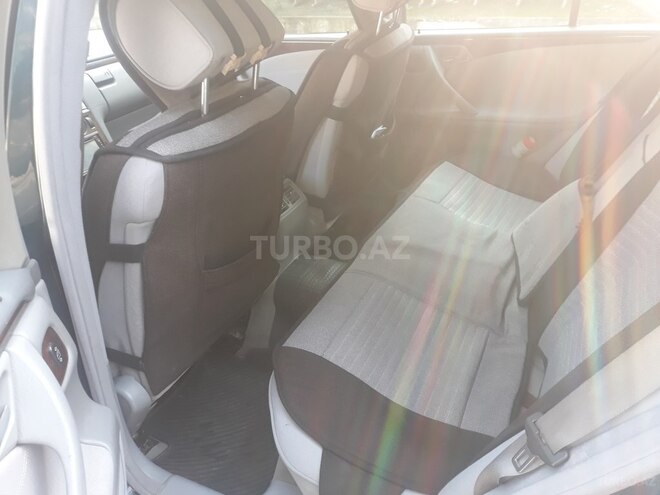 Mercedes E 220 2000, 299,000 km - 2.2 л - Bakı