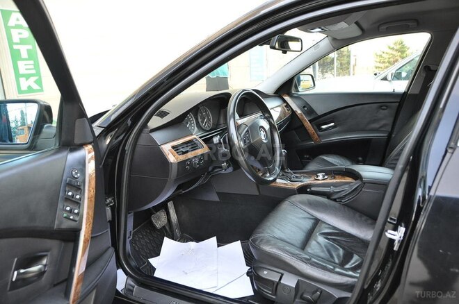 BMW 520 2005, 277,000 km - 2.2 l - Bakı
