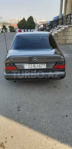 Mercedes E 230 1992, 386,000 km - 2.3 l - Bakı