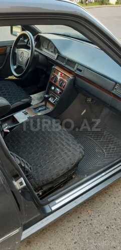 Mercedes E 230 1992, 386,000 km - 2.3 l - Bakı