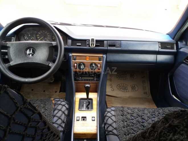 Mercedes  1989, 350,000 km - 2.0 l - Bakı