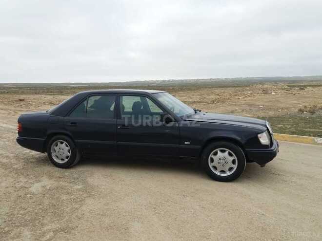 Mercedes  1989, 350,000 km - 2.0 l - Bakı