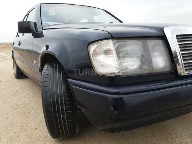 Mercedes  1989, 350,000 km - 2.0 l - Bakı
