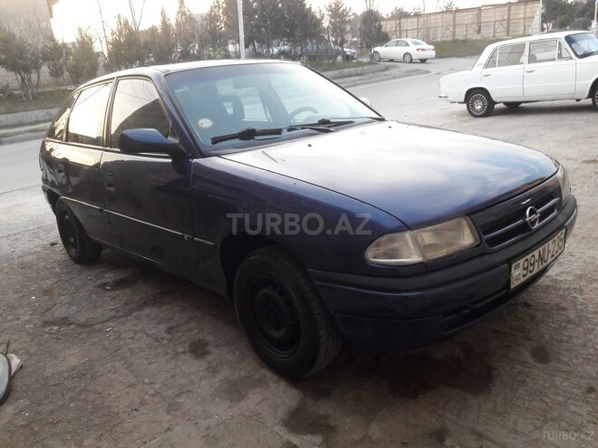 Opel Astra 1995, 378,951 km - 1.6 л - Bakı