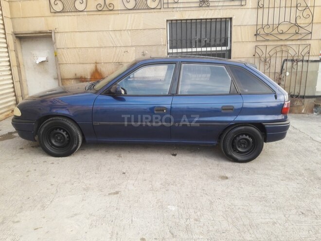 Opel Astra 1995, 378,951 km - 1.6 л - Bakı