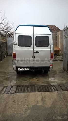 Mercedes 208 D 1992, 310,000 km - 0.2 л - Şəki