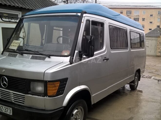 Mercedes 208 D 1992, 310,000 km - 0.2 л - Şəki