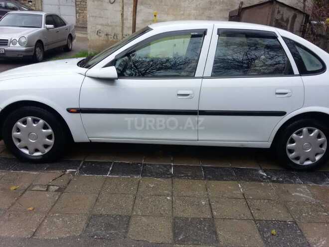 Opel Vectra 1999, 328,000 km - 1.8 l - Bakı